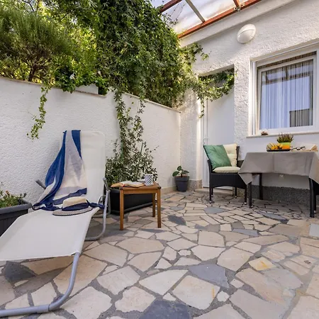 Apartments Lacrima Apartman